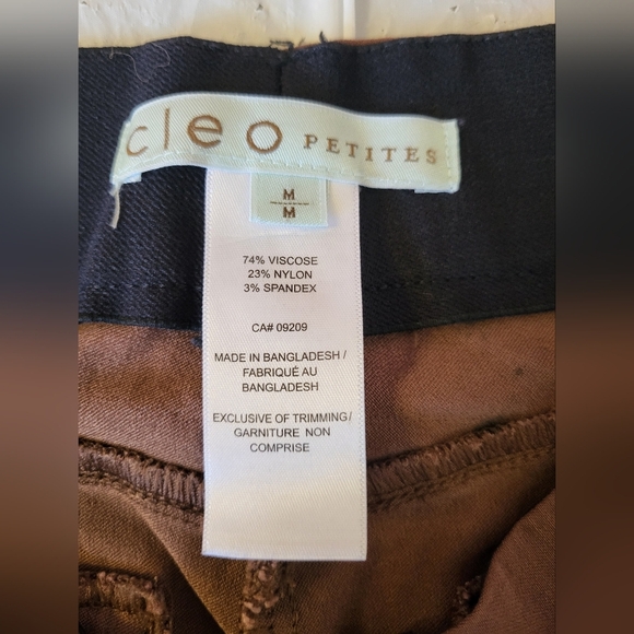 Cleo Petites Brown Capris, Size Medium (30) - Picture 4 of 5